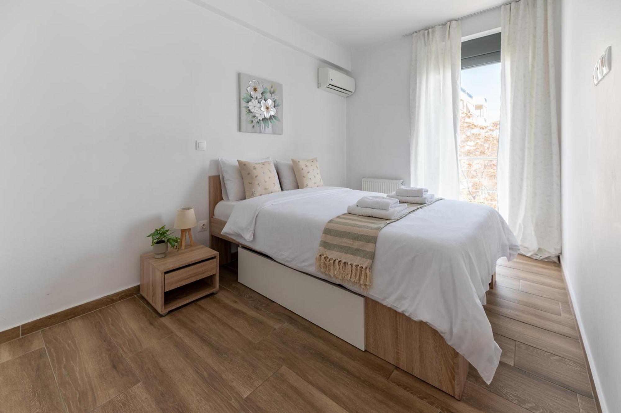 Stylish Spacious Apartment In Palaio Faliro Athènes Extérieur photo