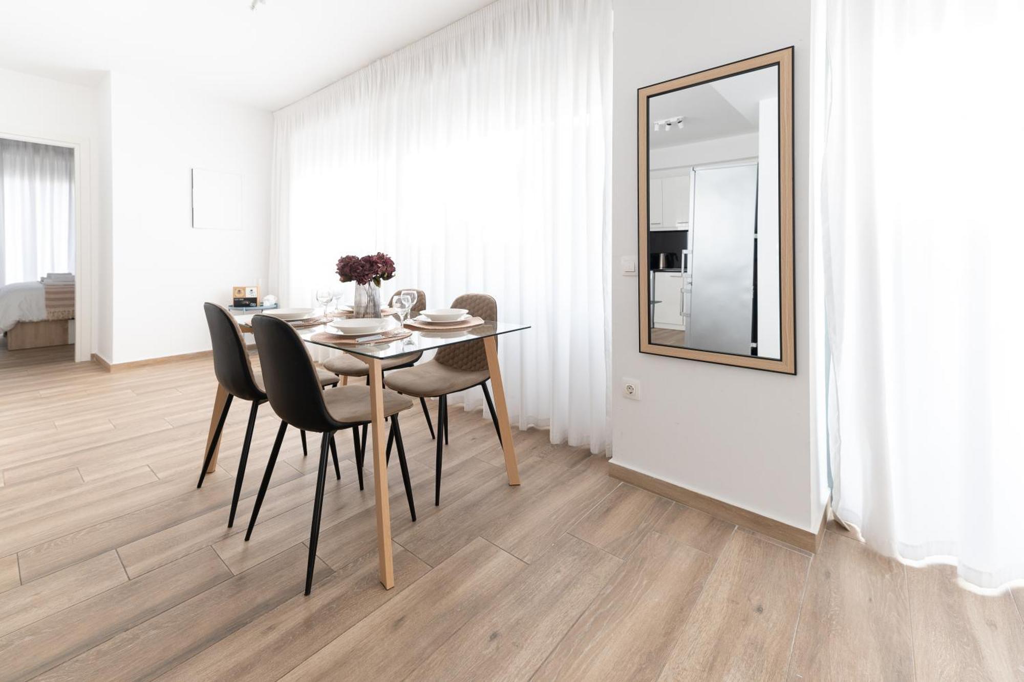 Stylish Spacious Apartment In Palaio Faliro Athènes Extérieur photo