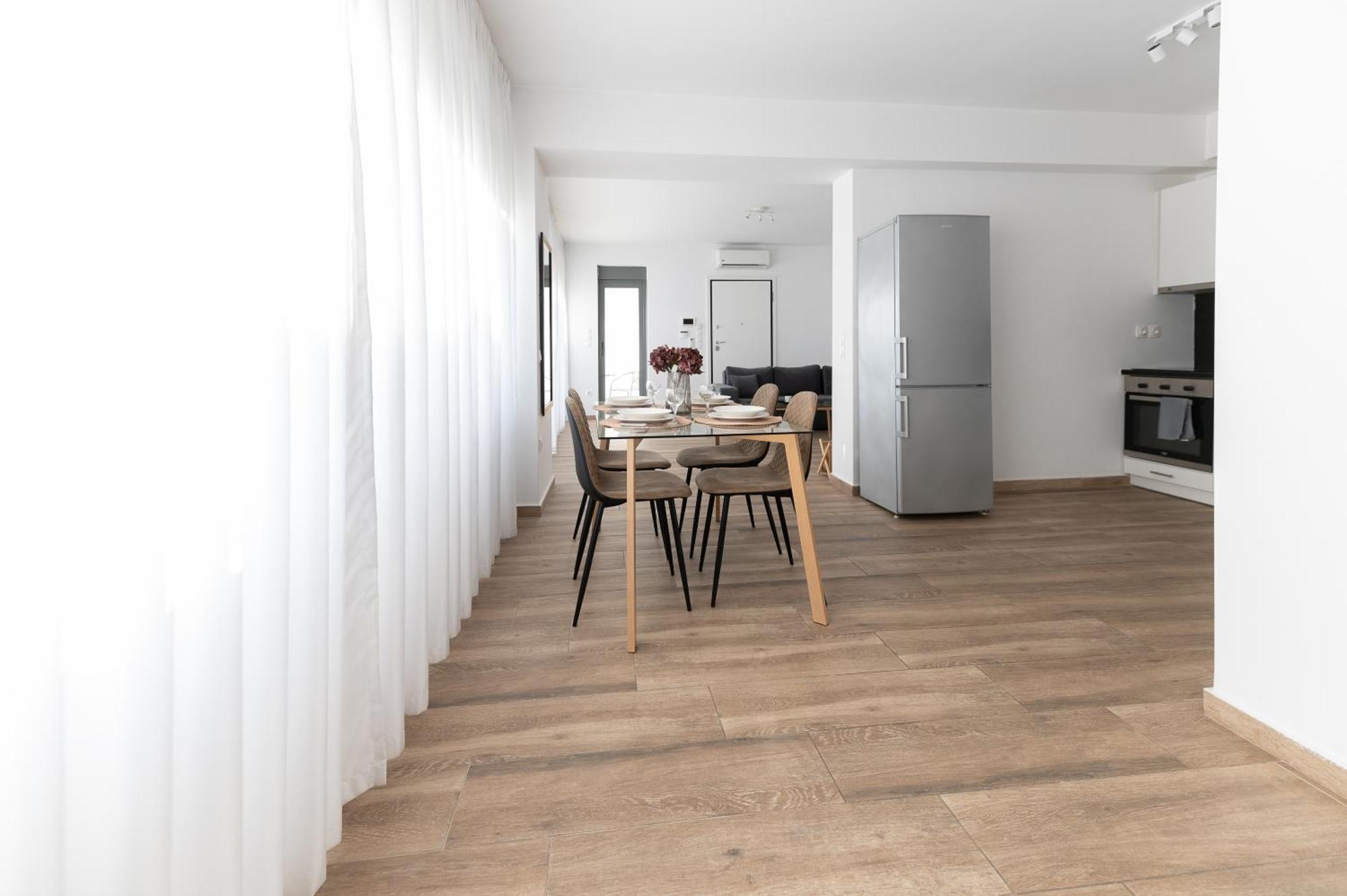 Stylish Spacious Apartment In Palaio Faliro Athènes Extérieur photo