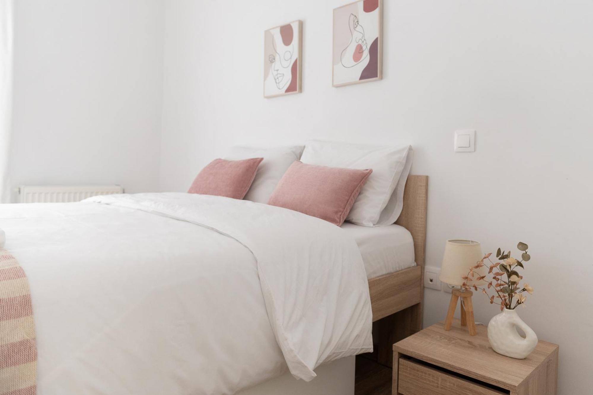 Stylish Spacious Apartment In Palaio Faliro Athènes Extérieur photo